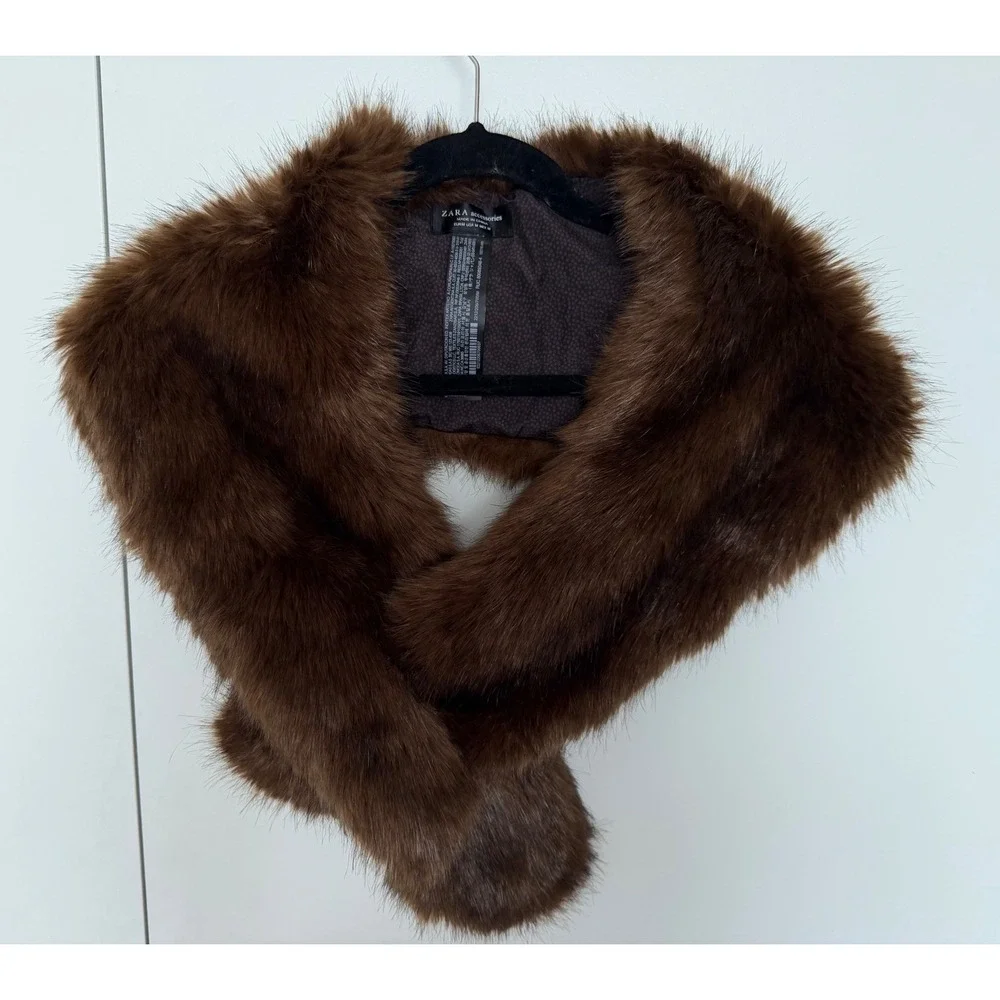 Zara Accessories Brown Faux Fur Scarf‎ Stole Pull Through Wrap One Size